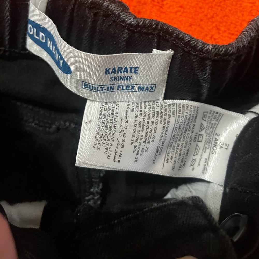Old Navy Karate Black Skinny Jeans 2T Flex Max - Picture 3 of 5